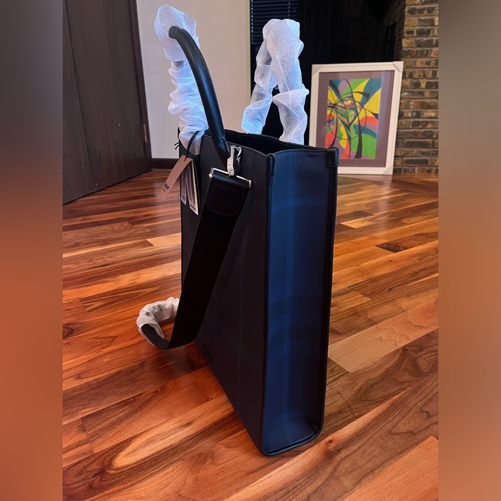 Burberry Denny E-Check Canvas Tote, NEW - Picture 9 of 17